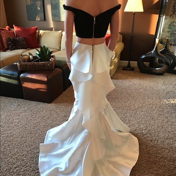 🖤Sherri Hill 50750 2-piece off the shoulder Sweetheart Dress with Mermaid skirt - Picture 7 of 11